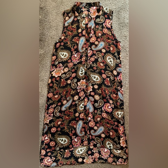Cupio Tops - Cupio Black Paisley Tunic